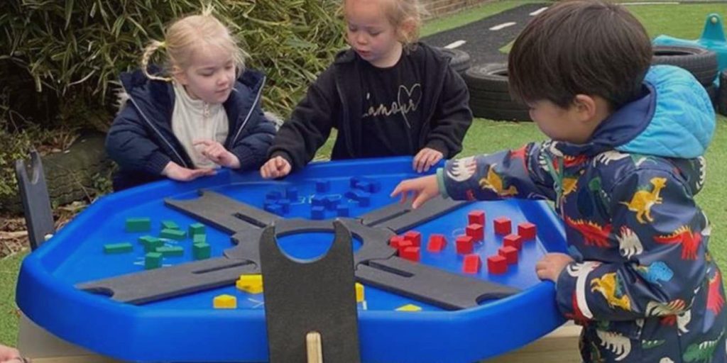 Educational tuff tray ideas